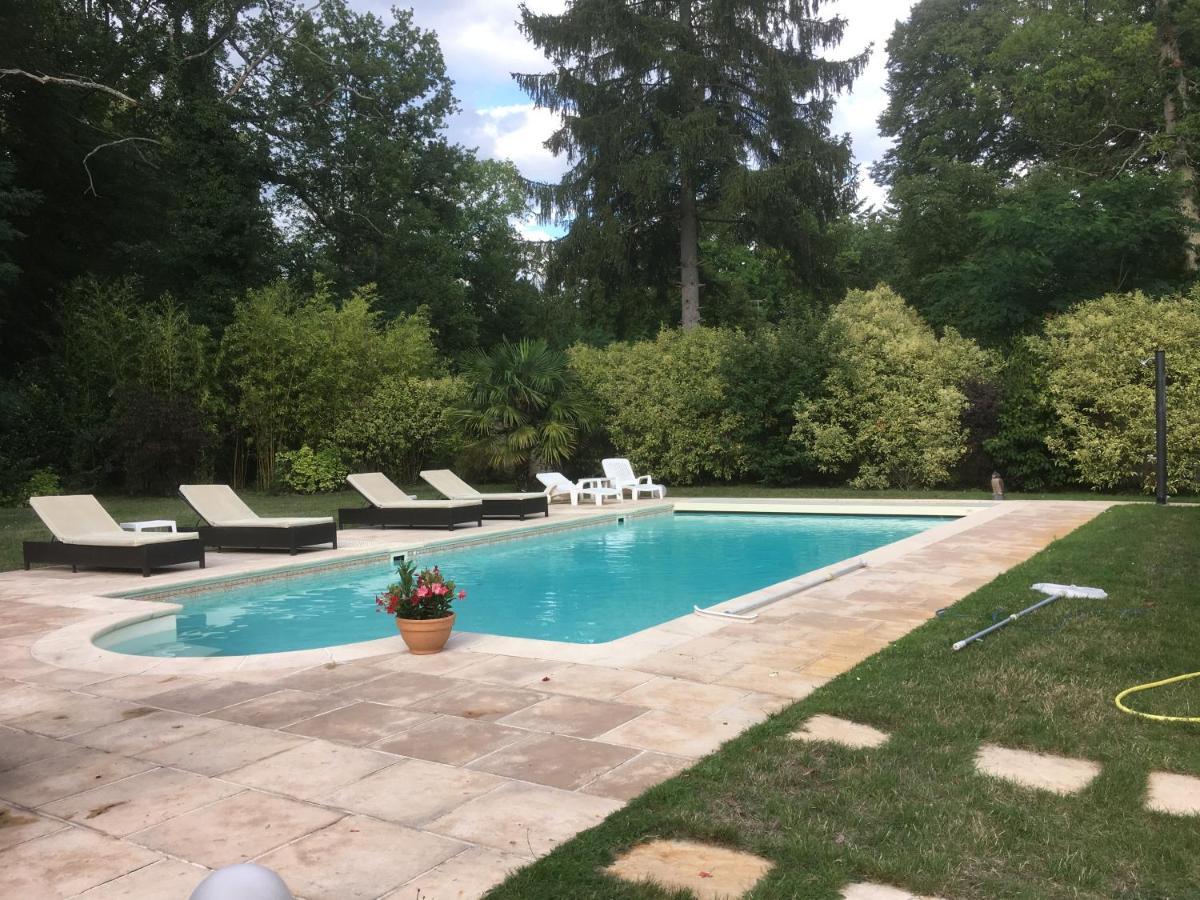 Lamorlaye Les Enclos Bed And Breakfast A 4 Mn De Chantilly المظهر الخارجي الصورة